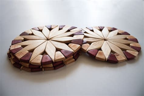 Festive Design Handmade Hot Plate Trivet Pot Holder Set Of Wood Trivets For Hot Dishes Table
