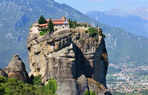 Magnificent Meteora And 'Suspended In The Air' Greek Monasteries - Ancient Pages