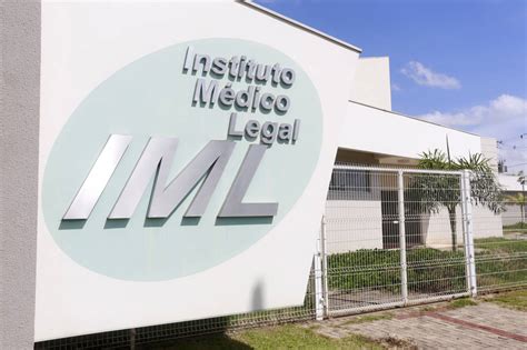 Prefeito Anuncia Que Vai Emprestar M Dico Para Atender No Iml De