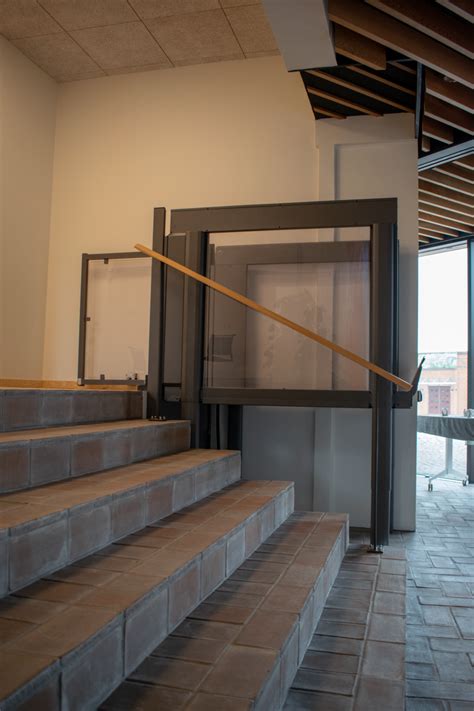 EasyLift | Buy your wheelchair lift