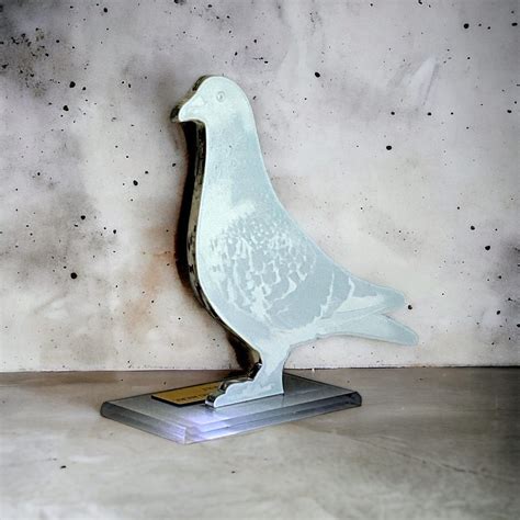 Cannes Pigeon Trophy Trophy Monster