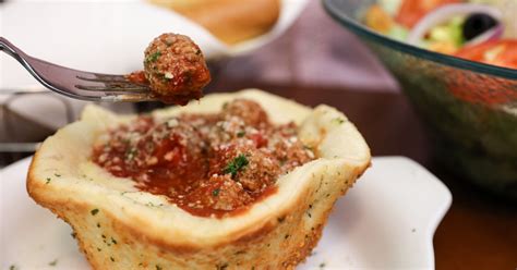 Olive Gardens Meatball Pizza Bowl A Massive Food Mash Up