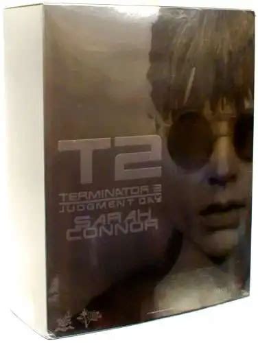 Terminator Judgment Day Movie Masterpiece Sarah Connor 16 Collectible Figure Hot Toys ToyWiz