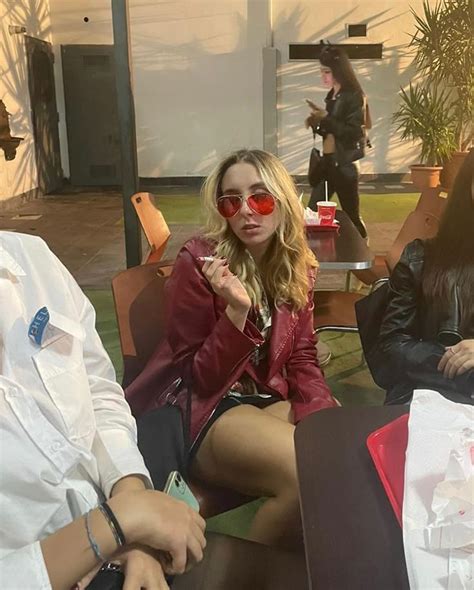 Pin By Juice On Halloween Ideas Alternative Halloween Costume Halloween Costumes Brunette