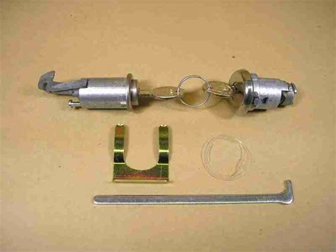 1966 68 Glovebox Trunk Lock Kit 1966 All Full Size Exc GP 1968 All