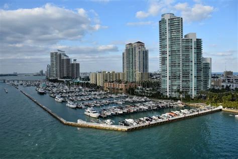 Miami Beach boat marina stock photo. Image of buildings - 135831706