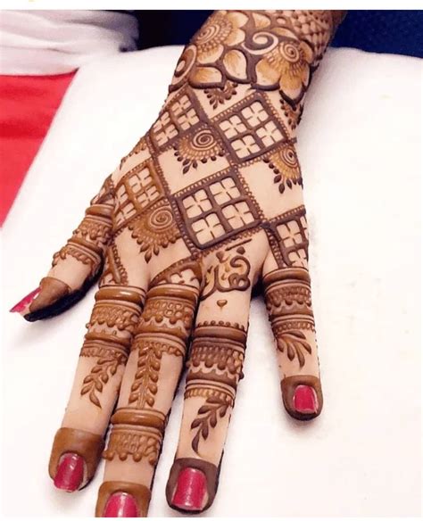 Eid Mehndi Design ईद के मौके पर हाथों में रचाएं मेहंदी के ये खूबसूरत