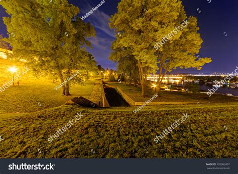 Belgrade Fortress Night Belgrade Serbia Stock Photo 195063407 ...