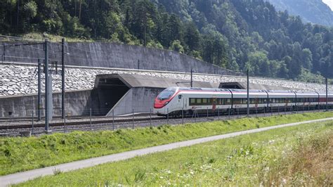 Riapre Parzialmente Ai Viaggiatori La Galleria Del San Gottardo RSI