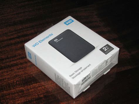 Внешний жесткий диск Western Digital WD Elements Portable 2 ТБ USB 3