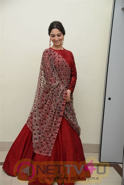 Tamil Actress Tamannaah Hot Images Galleries HD Images