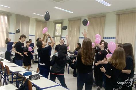 Trabalho Em Equipe No Primeiro Dia De Aula Do Ensino M Dio As Turmas