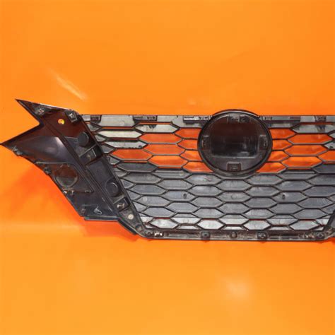 Nissan Sentra Grille Lb A Sedan Oem