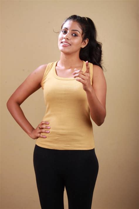 Top Hot And Cute South Indian Actress Wizard Iniya Hot Dusky Babe