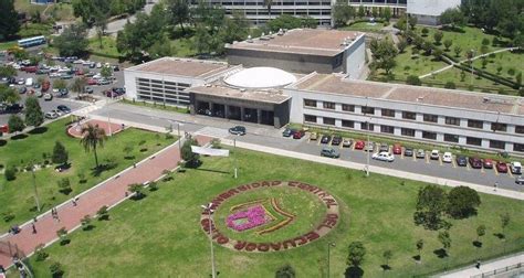 Universidad Central del Ecuador (Carreras)