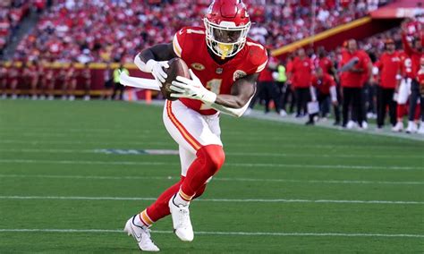 WATCH: Chiefs RB Jerick McKinnon rushes for TD vs.…