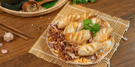 สูตร ปลาหมึกทอดกระเทียม พร้อมวิธีทำโดย Knorrthailand Wongnai Cooking