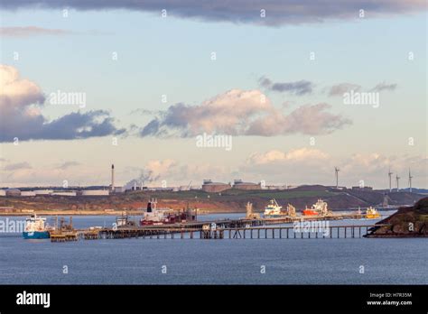 Lng Terminals Hi Res Stock Photography And Images Alamy