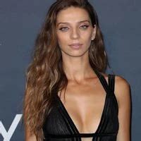 Angela Sarafyan Nude Lesbo Scene In Westworld Scandalplanet Celebrity Porn Feat Shannon