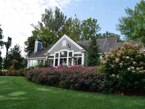 Shrubs for Shade - Homestead Gardens, Inc.