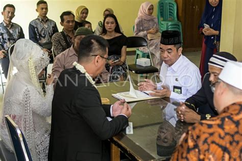 Akad Nikah Hanya Bisa Dilaksanakan Pada Hari Dan Jam Kerja Cek