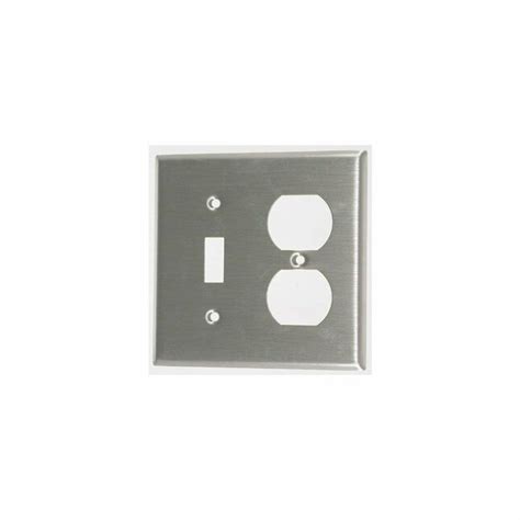 Leviton Leviton Double Gang Combination Toggle And Duplex Receptacle Wallplate 004 84005 0 At