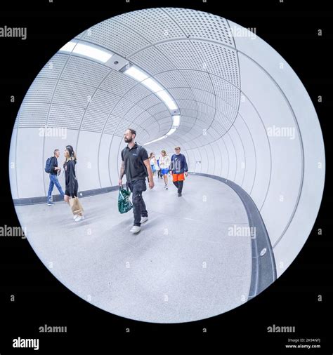 Liverpool Street Station - Elizabeth Line Station Stock Photo - Alamy