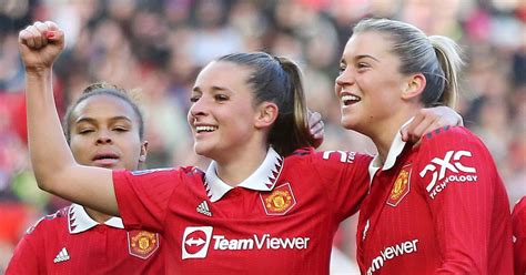 Ella Toone Explains How Man Utd And England Teammate Alessia Russo