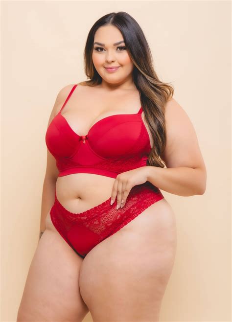 Conjunto Plus Size Cropped Akyra Divino Mais Que Lingerie