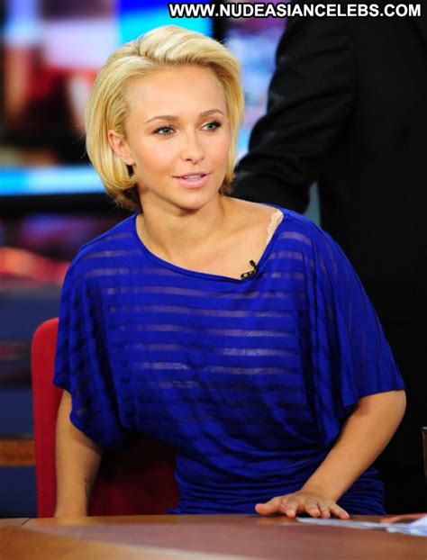 Hayden Panettiere Celebrity Babe Beautiful Paparazzi Posing Hot