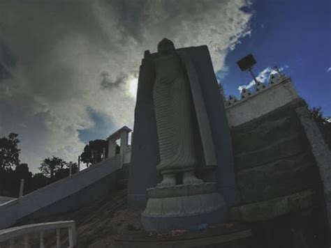 Saragama Temple Buddhist Temple In Kurunegala