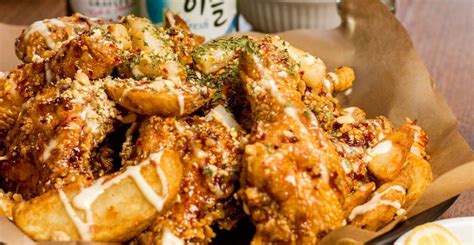 Famous South Korean fried chicken joint opening in Toronto next week ...