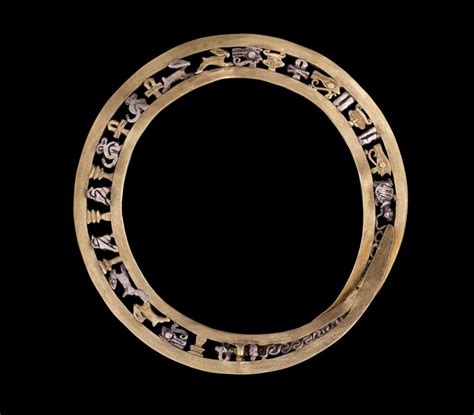 All That Glitters: Gold Jewelry in Ancient Egypt | DailyArt Magazine