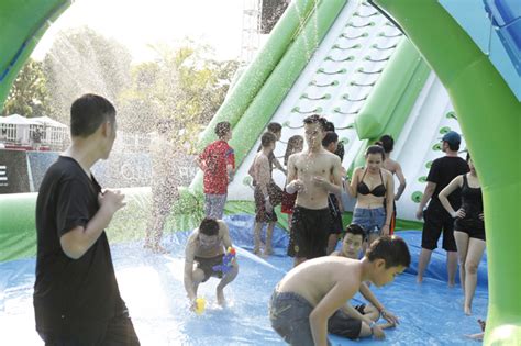 Thi U N H Th Nh M C Bikini Tr T N C Gi I Nhi T