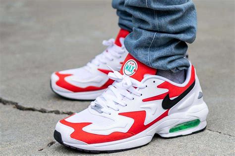 Nike Air Max2 Light Review