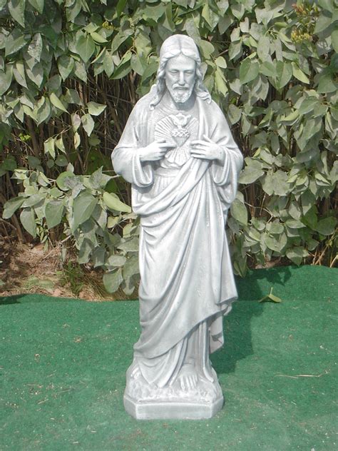 Sacred Heart – Statue Canada