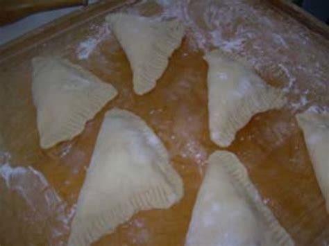 Пирожки любимые - пошаговый рецепт с фото (10946 просмотров)