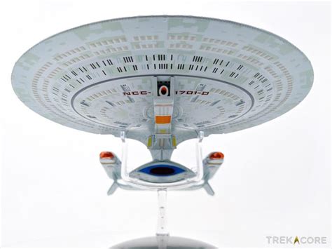 REVIEW -- Hero Collector ALL GOOD THINGS Enterprise-D • TrekCore.com