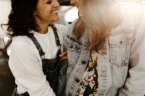 This Same Sex Couple Couldn T Have Taken Cuter Engagement Photos Marissa Merrill Photography