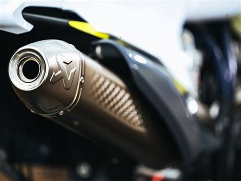 Husqvarna Ya Tiene Su Nueva L Nea De Escapes Akrapovic