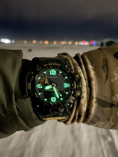 Loving the lume of the new GWG – 2000 : r/gshock