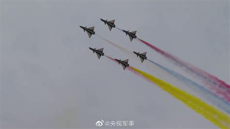 新任空军发言人：八一飞行表演队换装歼10c后将首出国门澎湃防务澎湃新闻 The Paper