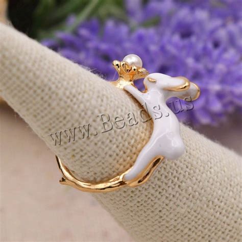 Zinc Alloy Finger Ring With Abs Plastic Pearl Rabbit Gold Color