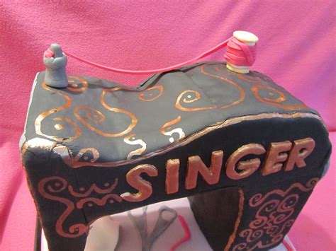 The C Queen Tarta M Quina De Coser Singer Para Una Mam Modista