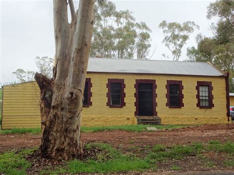 Daveyston Former Primary School Began 1867 This Building Flickr