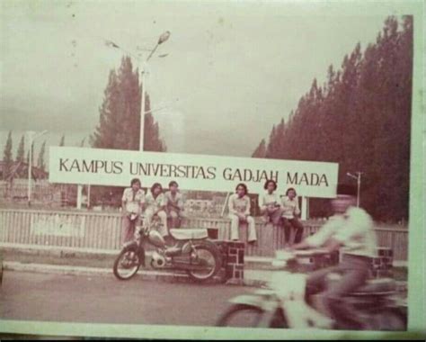 Bundaran Ugm Th 1970 Photoartha Dewi Wulansih Sejarah Asia Tokoh