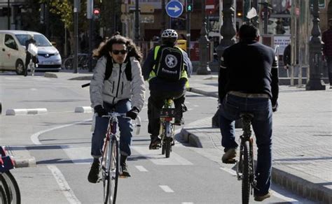 El Anillo Ciclista De Valencia Bate Su R Cord Las Provincias