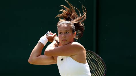 Kasatkina idzie jak burza przez Wimbledon Czy Badosa się jej postawi