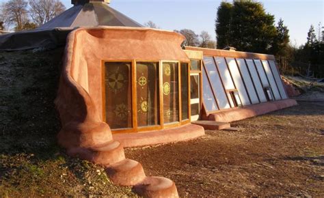 Project Gridless 12 Examples Of Earthship Off Grid Architecture