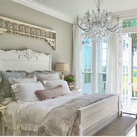 25 Delicate Shabby Chic Bedroom Decor Ideas Shelterness